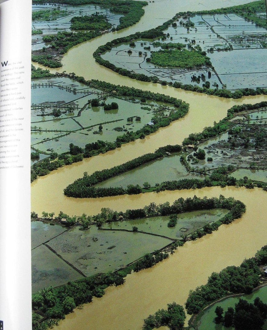 Vatikiotis, Michael - Over Indonesia. Aerial views of the Archipelago