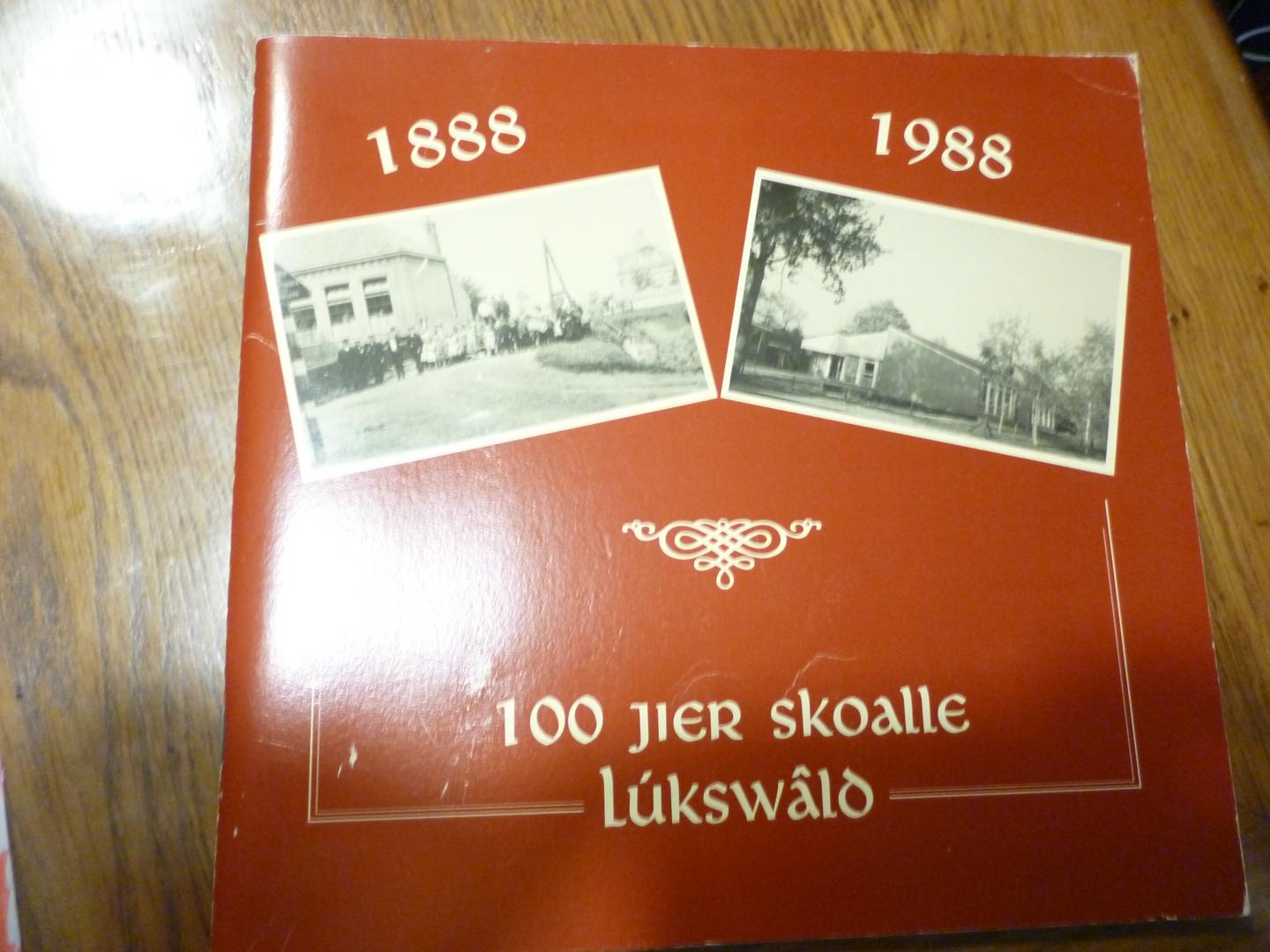  - 100 jier skoalle Lukswald