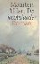 Hart (Maassluis, November 25, 1944), Maarten 't - De Jacobsladder - Zo verminkt is de jongen die tussen de kademuur en het fregat is gevallen, dat ze hem voor Adriaan Vroklage aanzien. Maar Adriaan is die dag met de veerboot overgestoken naar het eiland Rozenburg, waar hij zijn eerste liefde ontmoet