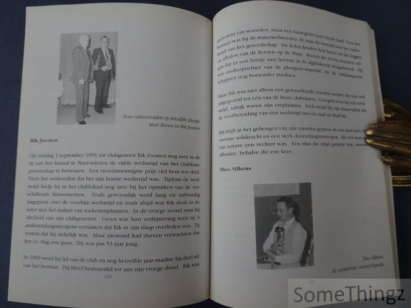 Gerard Gerits; Theo Silkens; René Vanthoor. - Gupke. Het verhaal van de vissersclub Hoop en Geduld Ophoven 1947-1997.