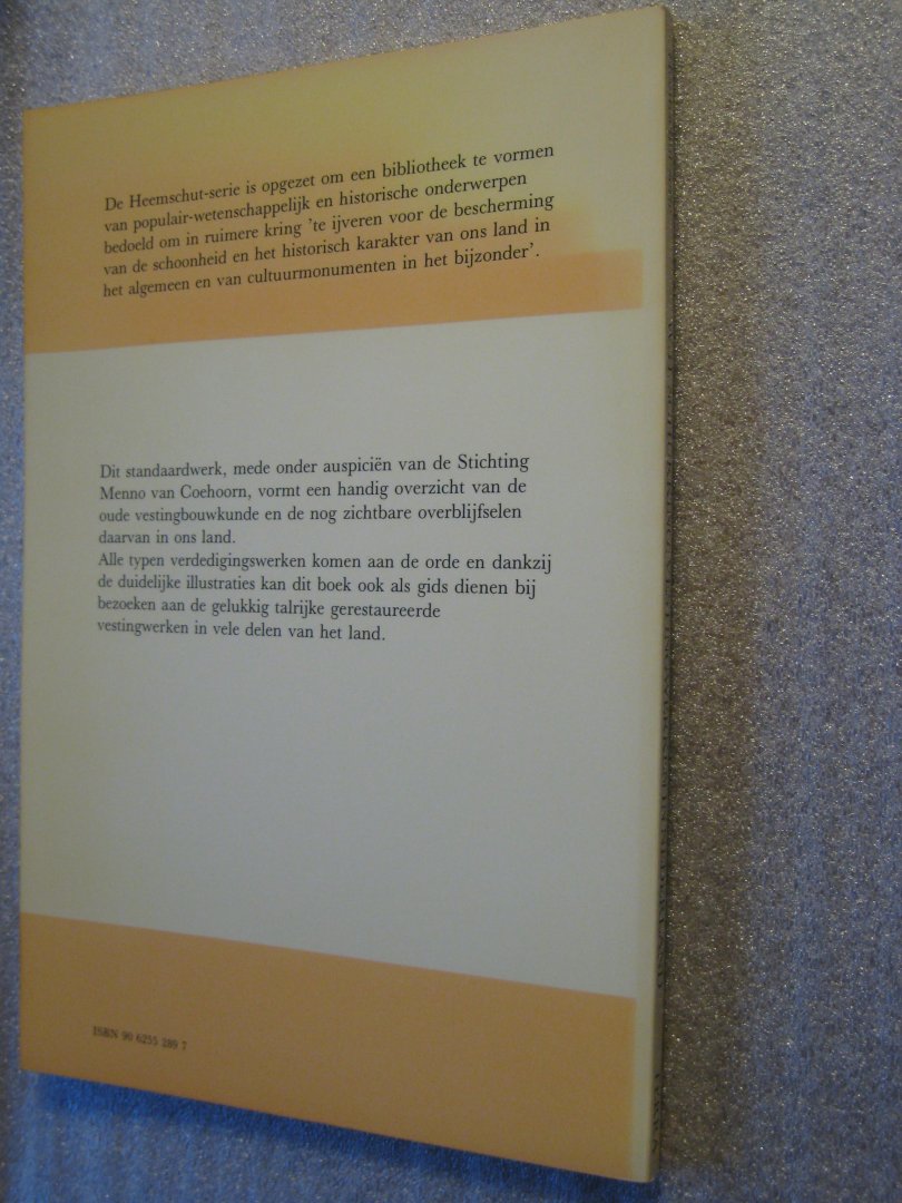 Schukking, W.H. - Vestingwerken in Nederland