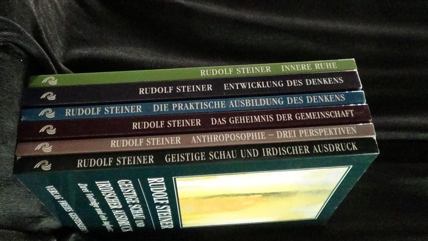 Steiner, Rudolf - Geistige Schau und irdischer Ausdruck. 6 Taschenbücher.