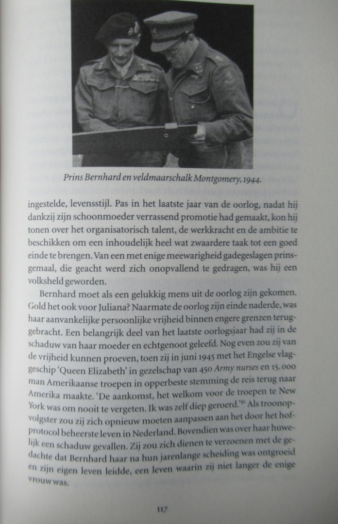 Fasseur, Cees - Juliana en Bernhard. Het verhaal van een huwelijk. De jaren 1936-1956