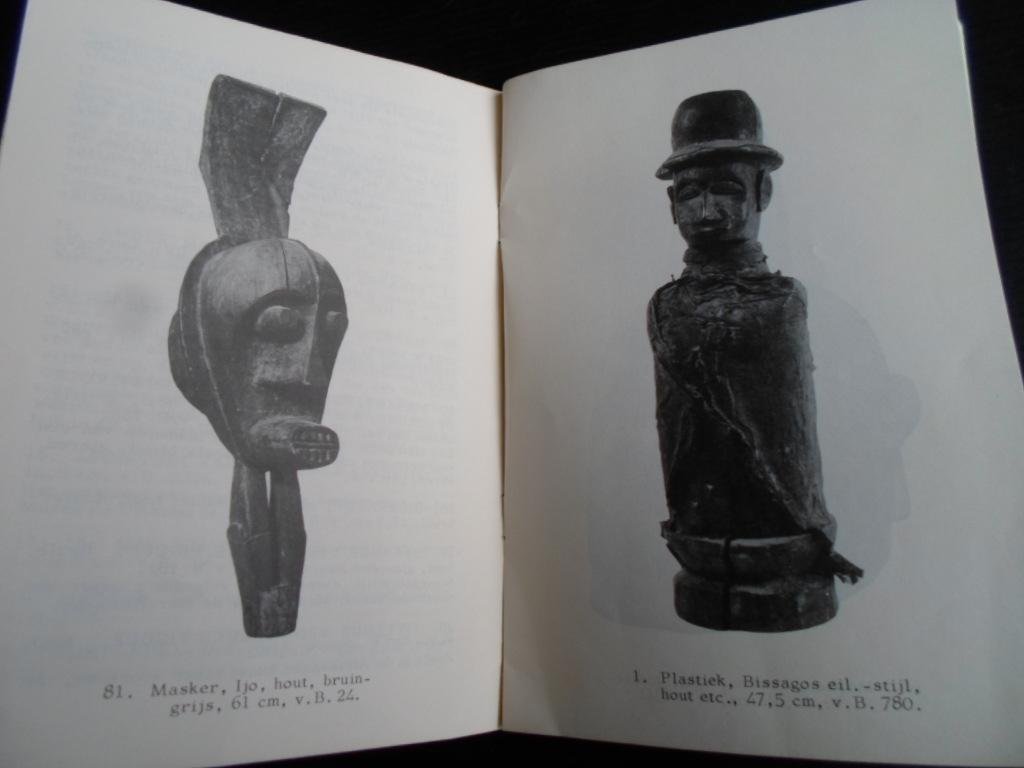 Catalogus - Kunst van West Afrika [deels collectie Van Baaren]