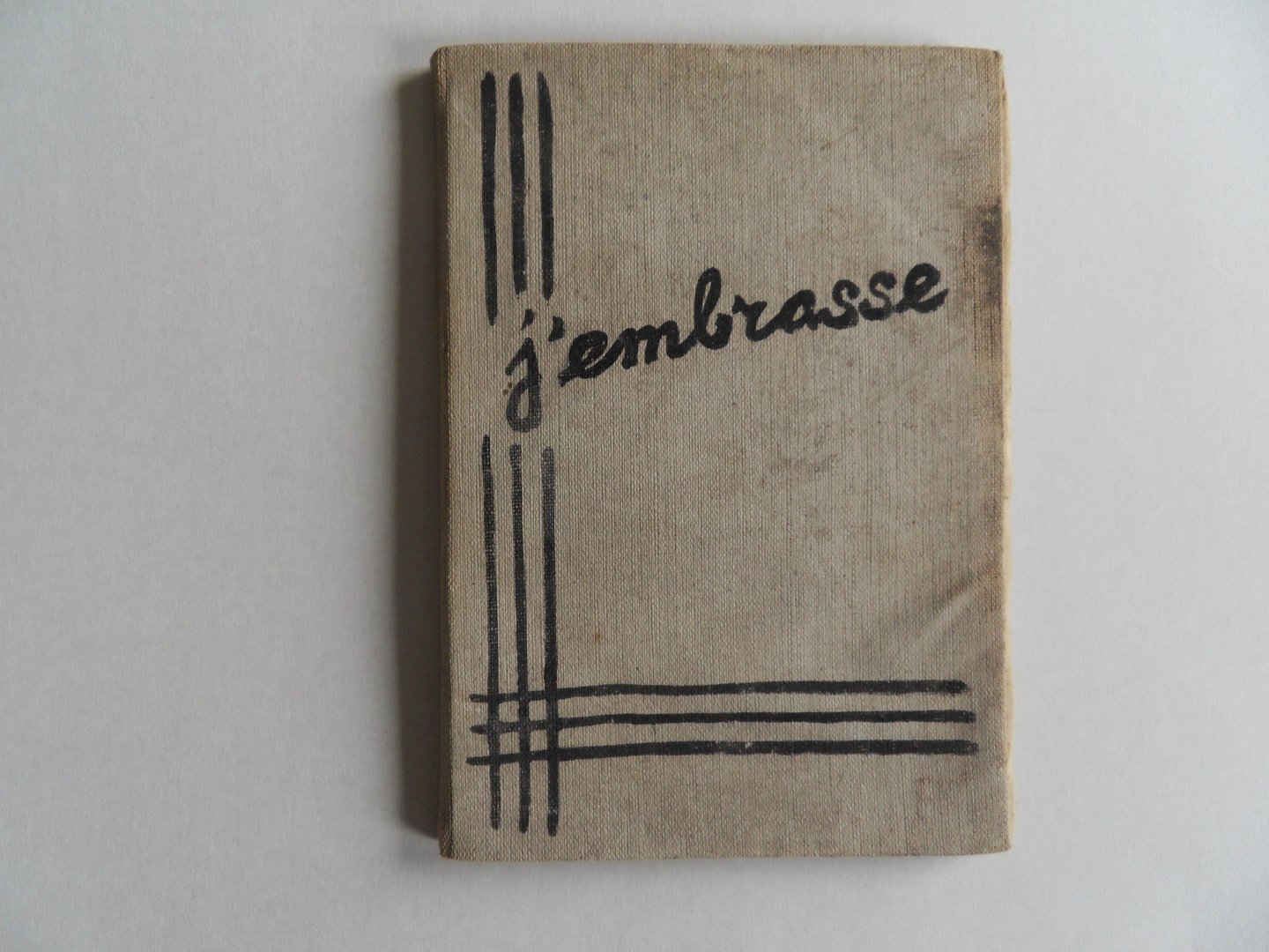 Oirschot, Anton van; Sparla, Truus ( = Carole Vos ). [ Dit boekje was het debuut van Carole Vos onder haar eigen naam ]. - "J`embrasse". [ Beperkte oplage van 300 exemplaren ].