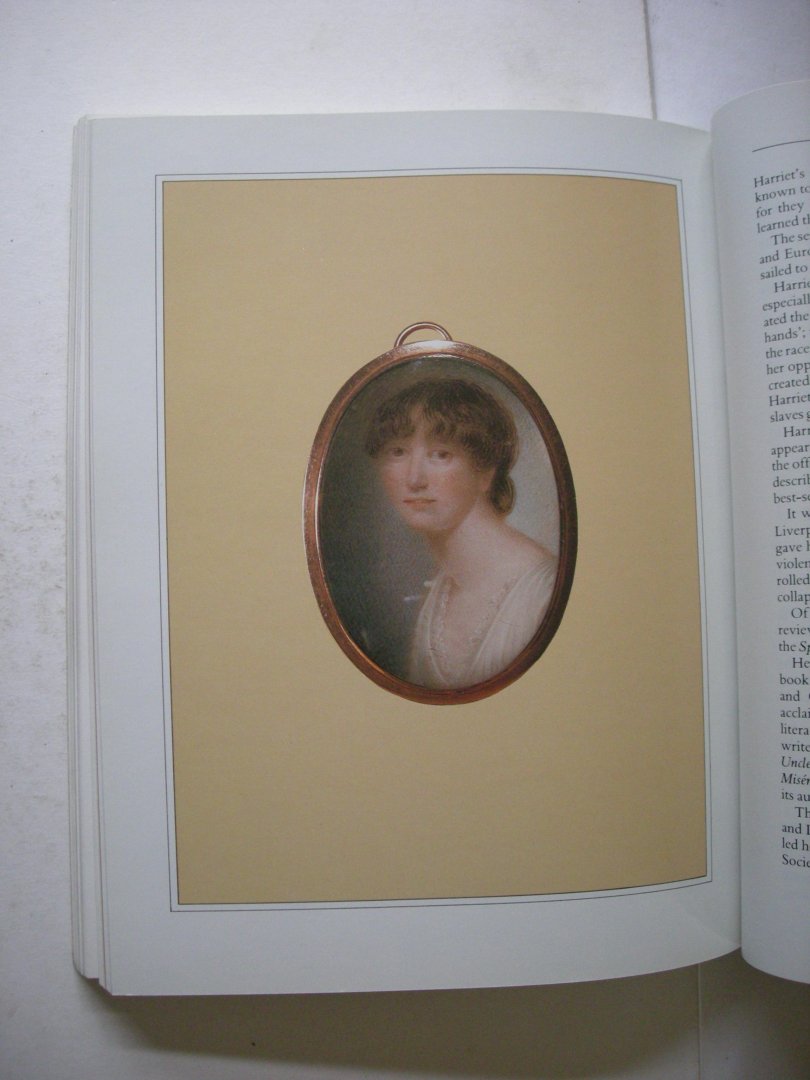 Longford,  Elizabeth - Eminent Victorian Women (The Brontes / George Eliot / Florence Nightingale / Annie Besant etc.)