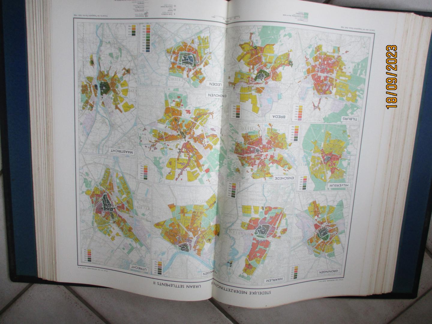 Stichting Wetenschappelijke Atlas van Nederland - Atlas van Nederland 1963 - 1970 Atlas of the Netherlands