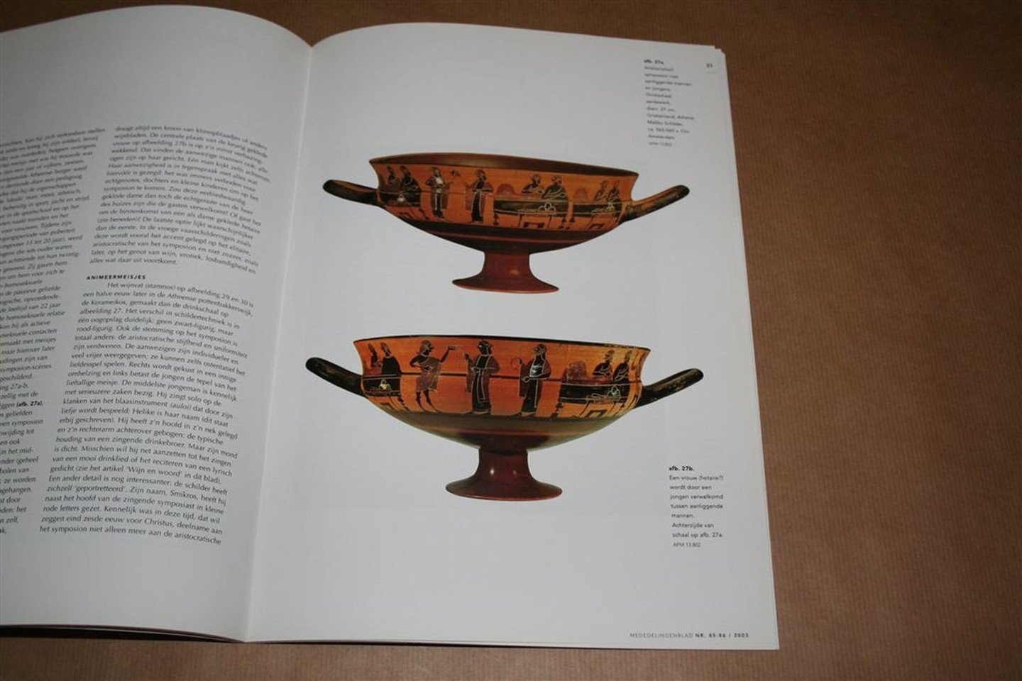 Geralda Jurriaans-Helle Geralda Jurriaans-Helle Werken van auteur Werken over auteur - Aan tafel! — Eten & drinken in de oudheid — [Schuif aan en ga mee op een smakelijke ontdekkingstocht] — Mededelingenblad, nr. 85/86.