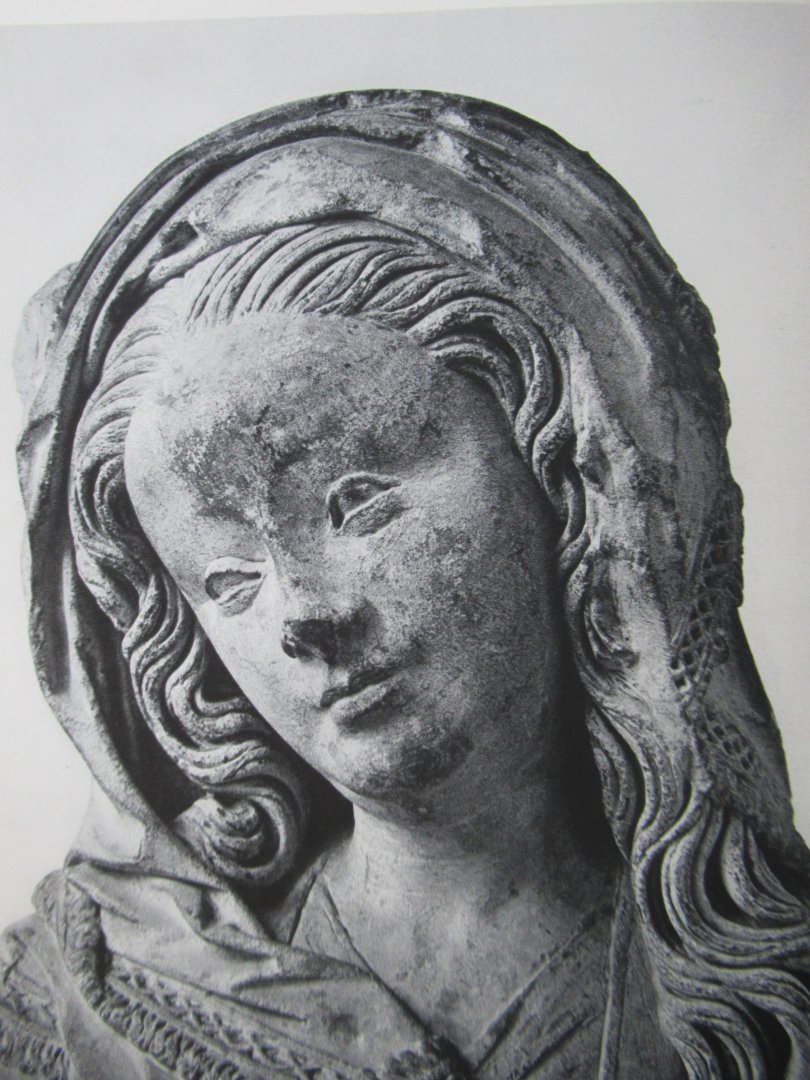 Bouvy, D. (voorwoord) - Beeldhouwkunst van de middeleeuwen tot heden. Uit het Aartsbisschoppelijk Museum te Utrecht
