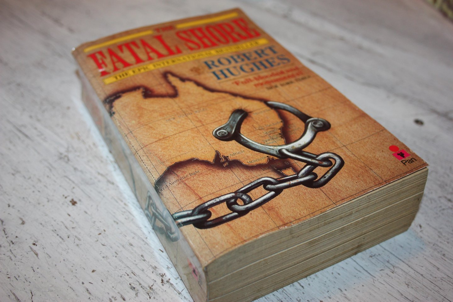 Hughes, Robert - THE FATAL SHORE