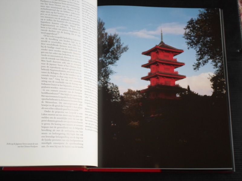  - Droombeelden uit het Verre Oosten, De Japanse Toren en het Chinese Paviljoen te Laken [Brussel]