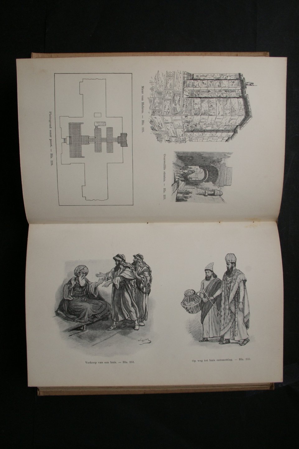 Feringa, J.H.; Koppenol, Chr. - Gods Kinderen Van Ur met illustraties van Chr. Koppenol