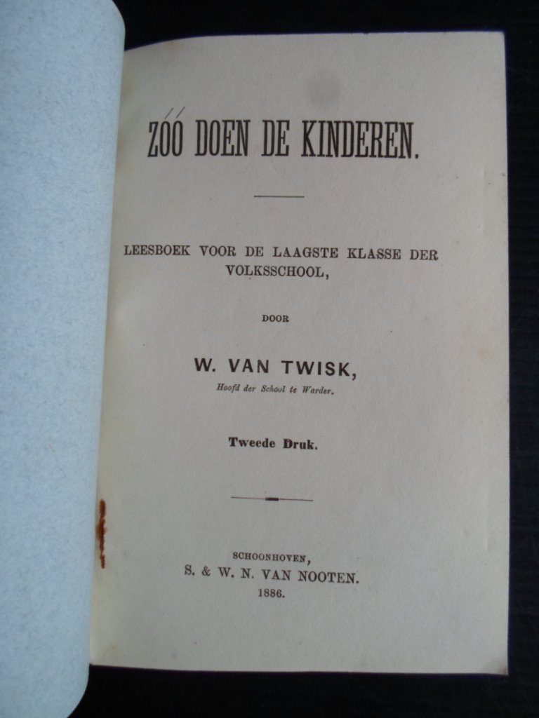 Twisk, W.van - Zoo doen de kinderen, leesboek voor de laagste klasse der volksschool