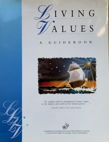 Gill-Kozul, Carol (ed.) - LIVING VALUES a guidebook