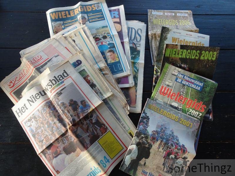 Coll. / Het Nieuwsblad - De Gentenaar - Het Volk - Sportwereld. - Wielergids. 22 jaargangen: van 1984 tot en met 2004 en 2006. Het Nieuwsblad - De Gentenaar - Het Volk - Sportwereld.