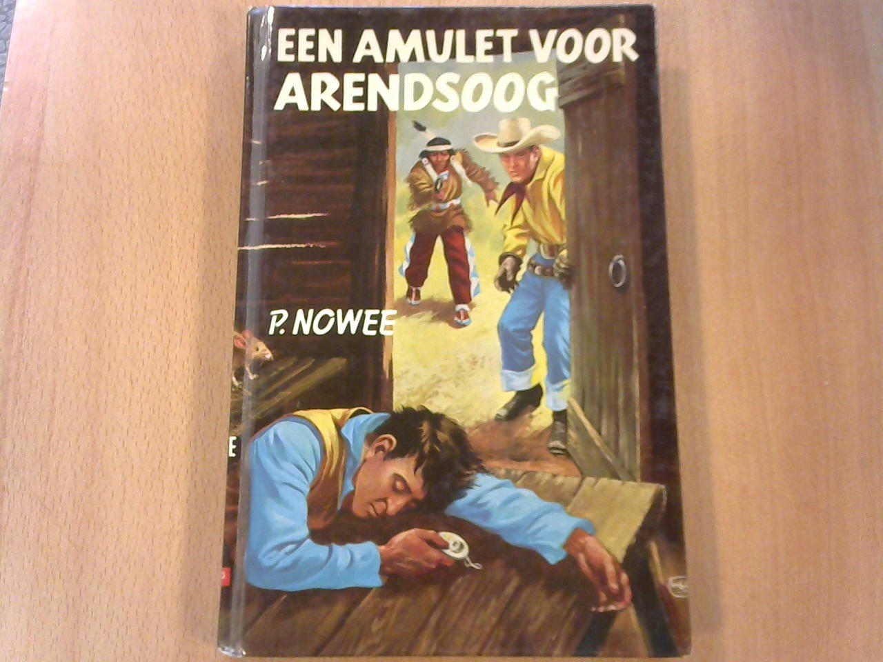 Nowee P./ illustraties G. Hans Kresse - Een amulet voor Arendsoog no30