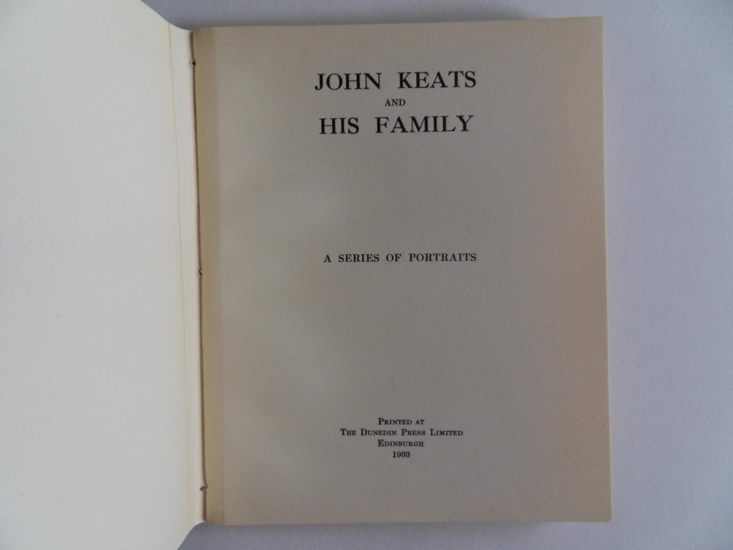 Buxton Forman, M. [ inleiding ]. - John Keats and His Family. - A series of portraits. [ Six Photogravures ]. [ Only 100 copies printed ].
