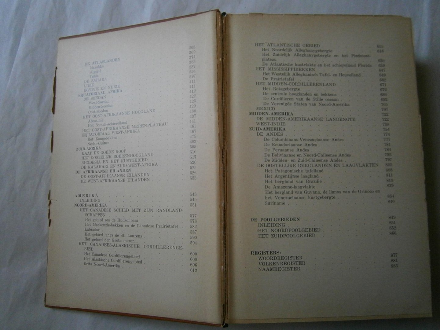 Ule, Prof. Dr. Willi - Landen en volken van alle werelddelen in woord en beeld  deel I en II