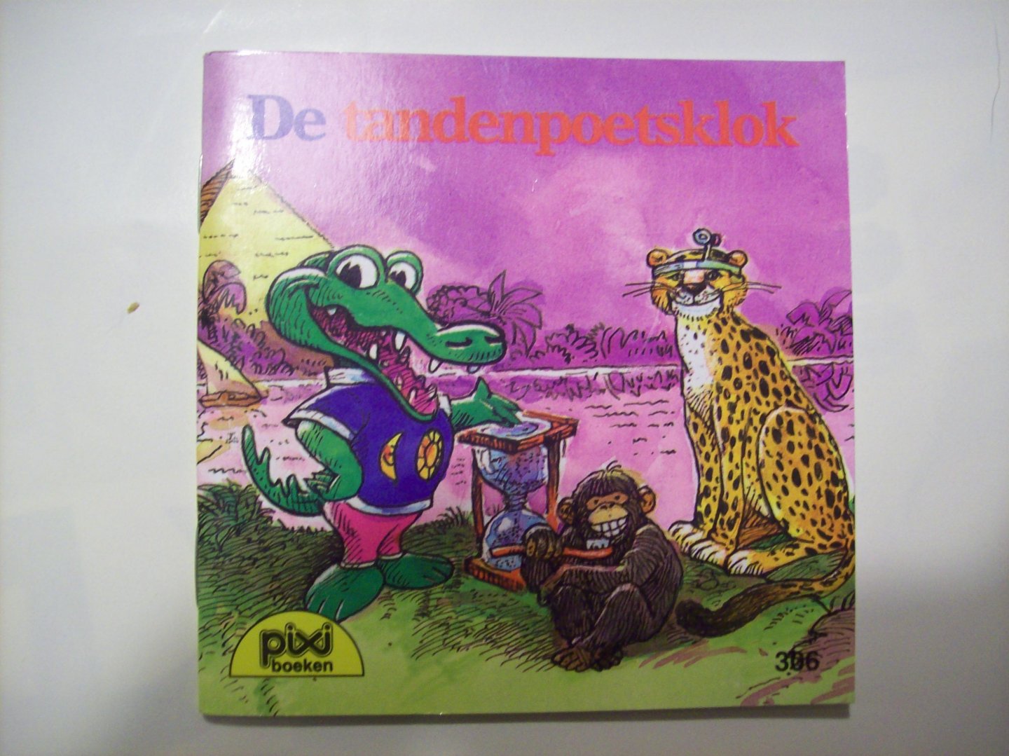  - Pixi 308 Een spook aan het werk