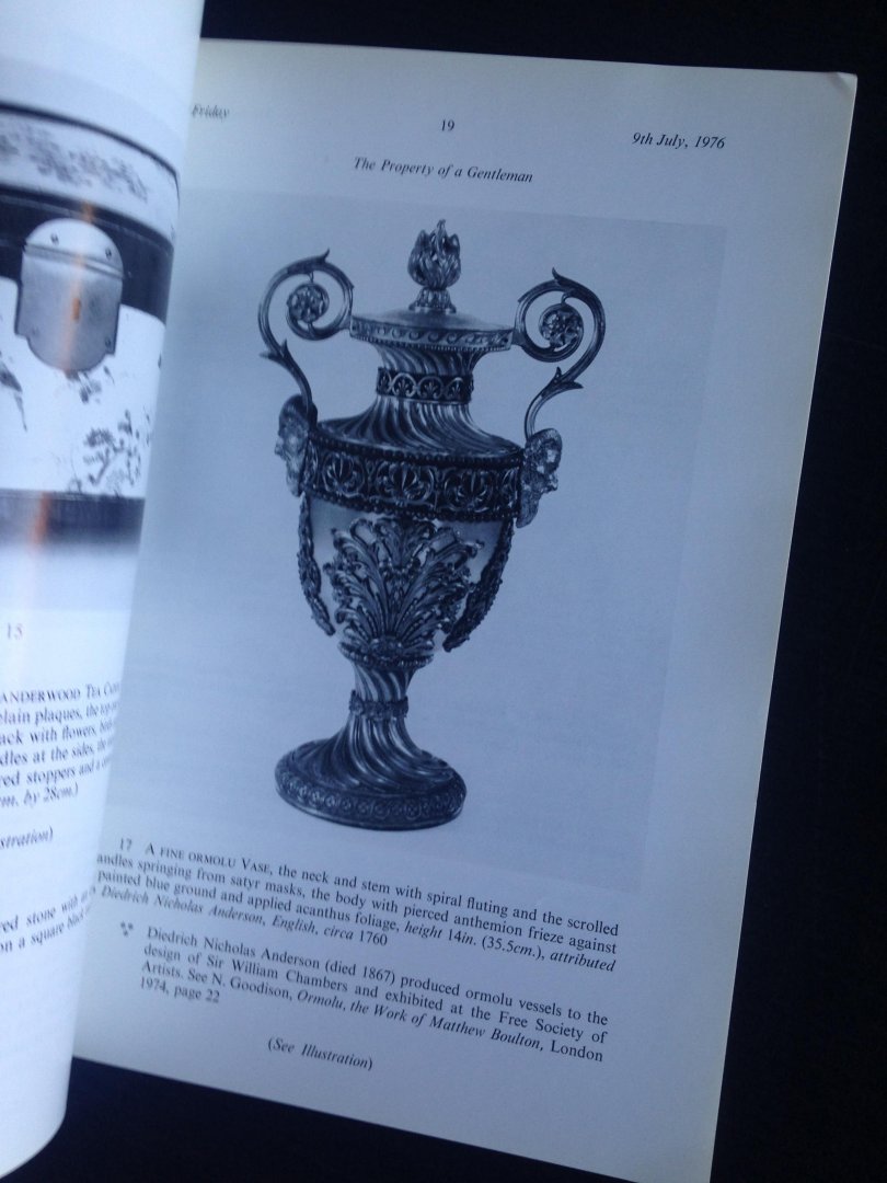 Catalogue Sotheby - French, English and Continental Furniture, Clocks, Works of Art, Tapestries and Rugs and Carpet