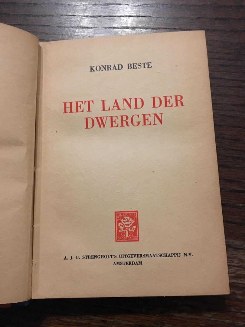 Konrad Beste - Het land der dwergen