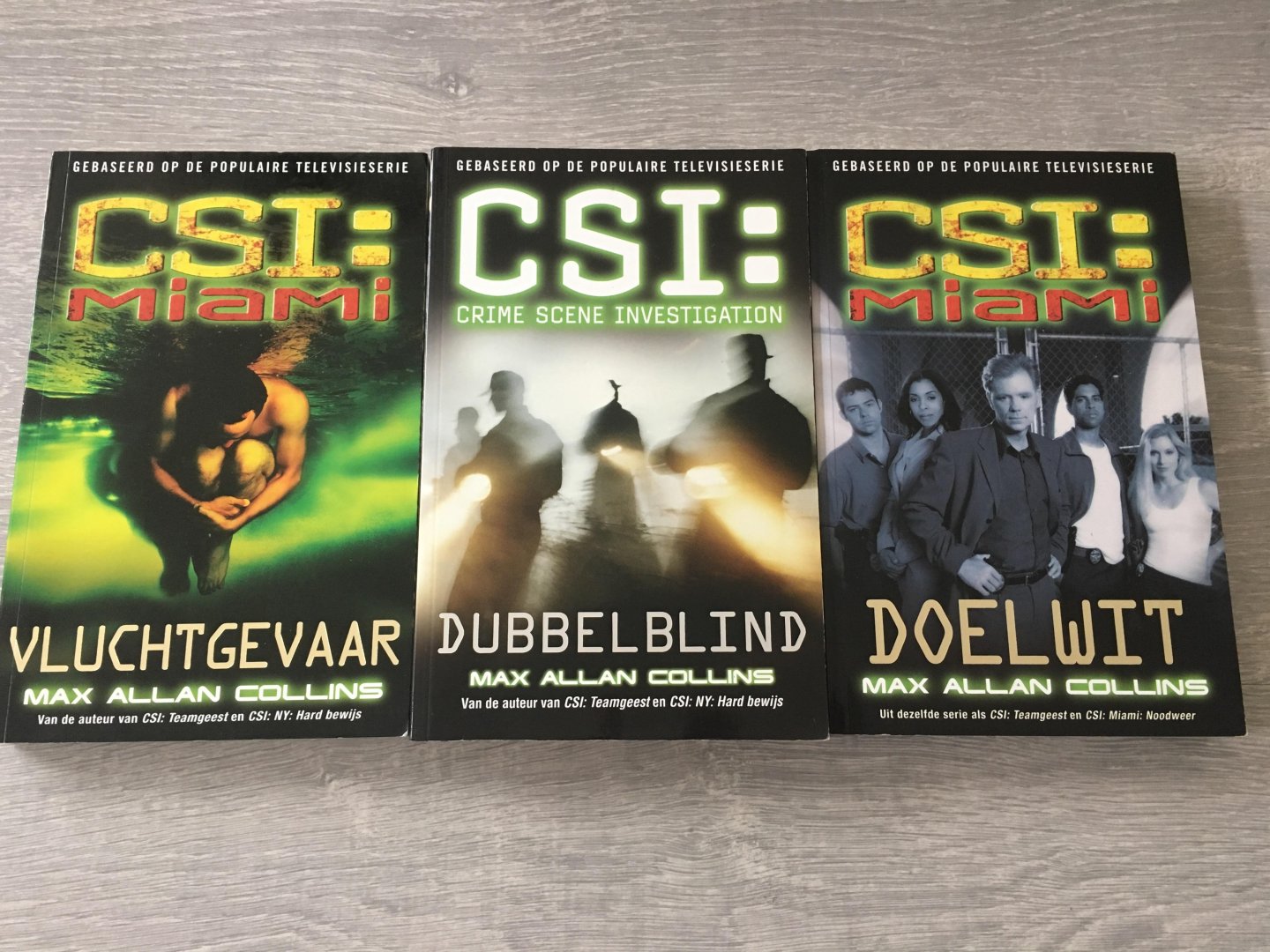 Collins, M.A. - Drie delen van CSI Miami; Vluchtgevaar, Dubbelblind en Doelwit