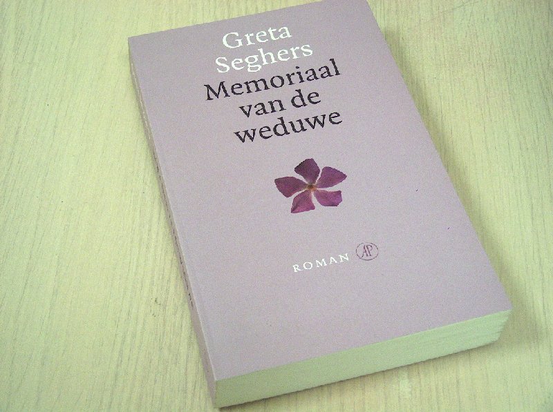 Seghers, Greta - Memoriaal  van de weduwe