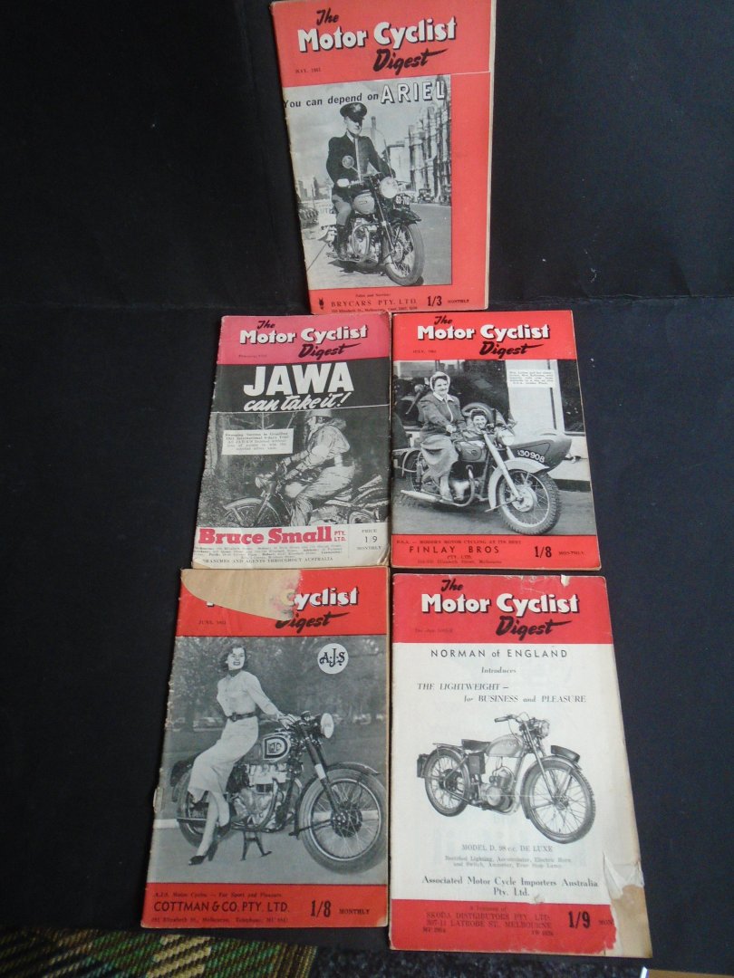 Div. - The Motor Cyclist Digest, 1951. 5 nummers  4 x 1951--1 x 1952. motoren, motorfietsen, bromfietsen.
