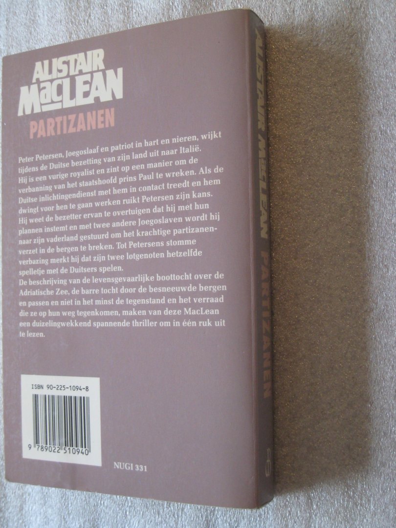 MacLean, Alistair - Partizanen
