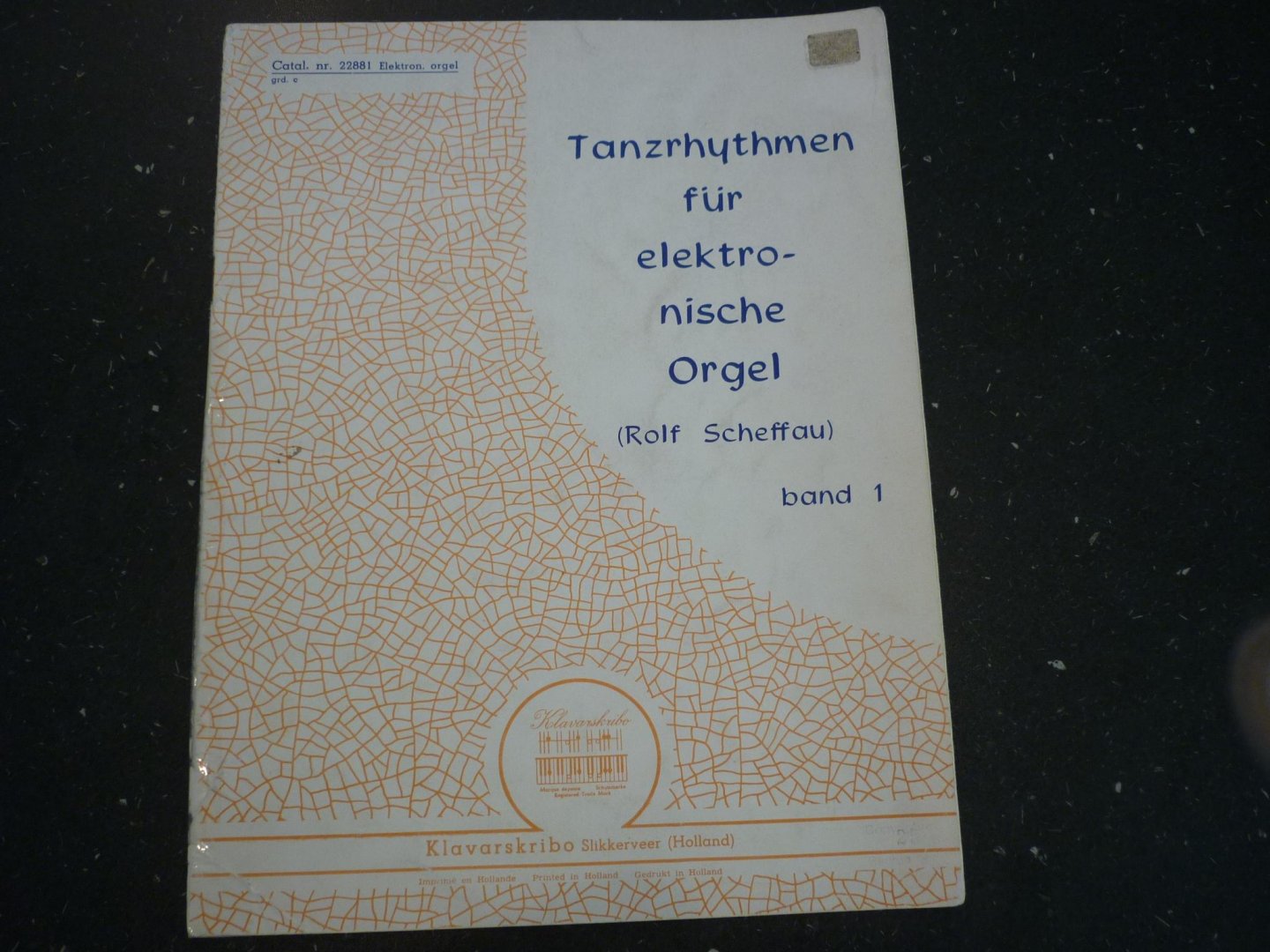 Scheffau; Rolf - Tanzrhythmen fur elektronische orgel  /  Klavarskribo