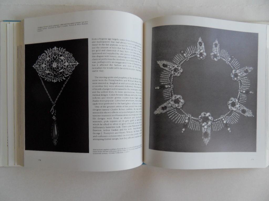 Lanllier, Jan; Pini, Marie-Anne. [ Preface by G. Boucheron ]. - Five Centuries of Jewelry in the West. - 16th to 20th Century.