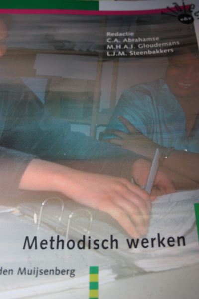 Muijsenberg, J. van den - Methodisch werken 201