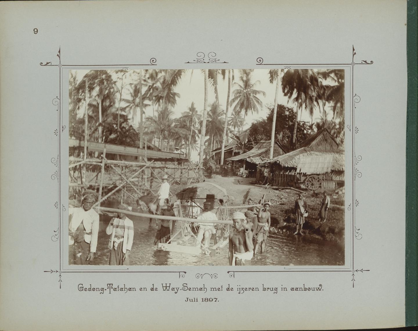 Muller Hzn, S. - Naar en te Way-Lima en Kedongdong - 68 photo's uit de Kampongs