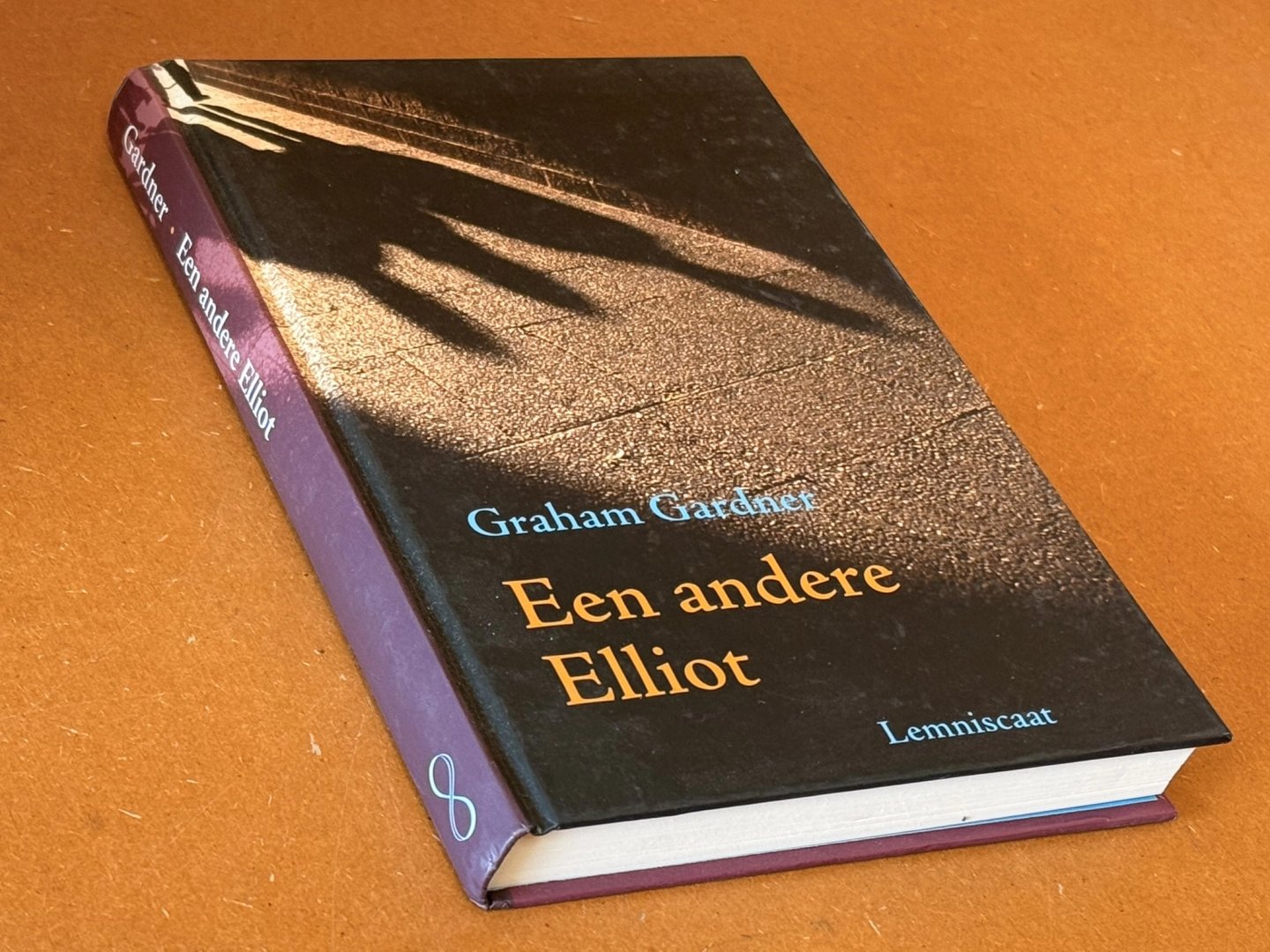 Graham Gardner; Tjalling Bos (vertaling) - Een andere Elliot