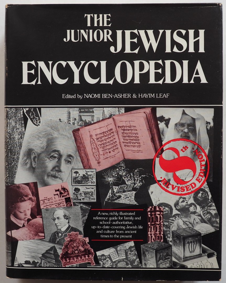 Ben-Ascher Naomi and Leaf Hayim, ill. Cohen Shoshana e.a. - The Junior Jewish Encyclopedia A new, richly illustrated reference guide for family and school-authoritative, up-to-date covering Jewish life and culture from ancient times to the present. Met krantenknipsel