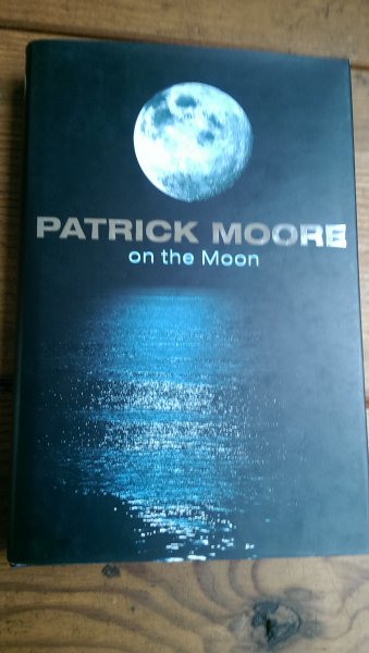 Moore, Patrick - On the Moon