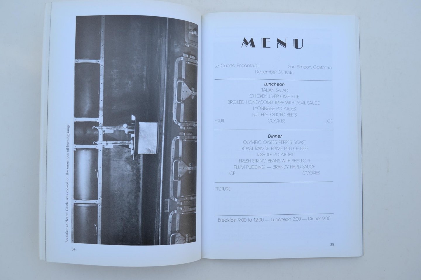 Collard, Marjorie - The Castle Cookbook  Favorite recipes of William Hearst