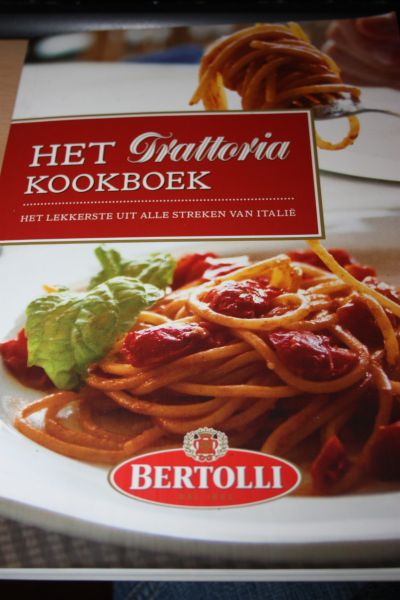 Somberg, Paul - Het Trattoria kookboek, het lekkerste uit alle streken van Italie.