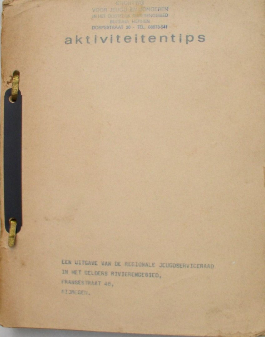 n.n. - Aktiviteitentips   ( herziene  uitgave van brochure "kindervakantiewerk")