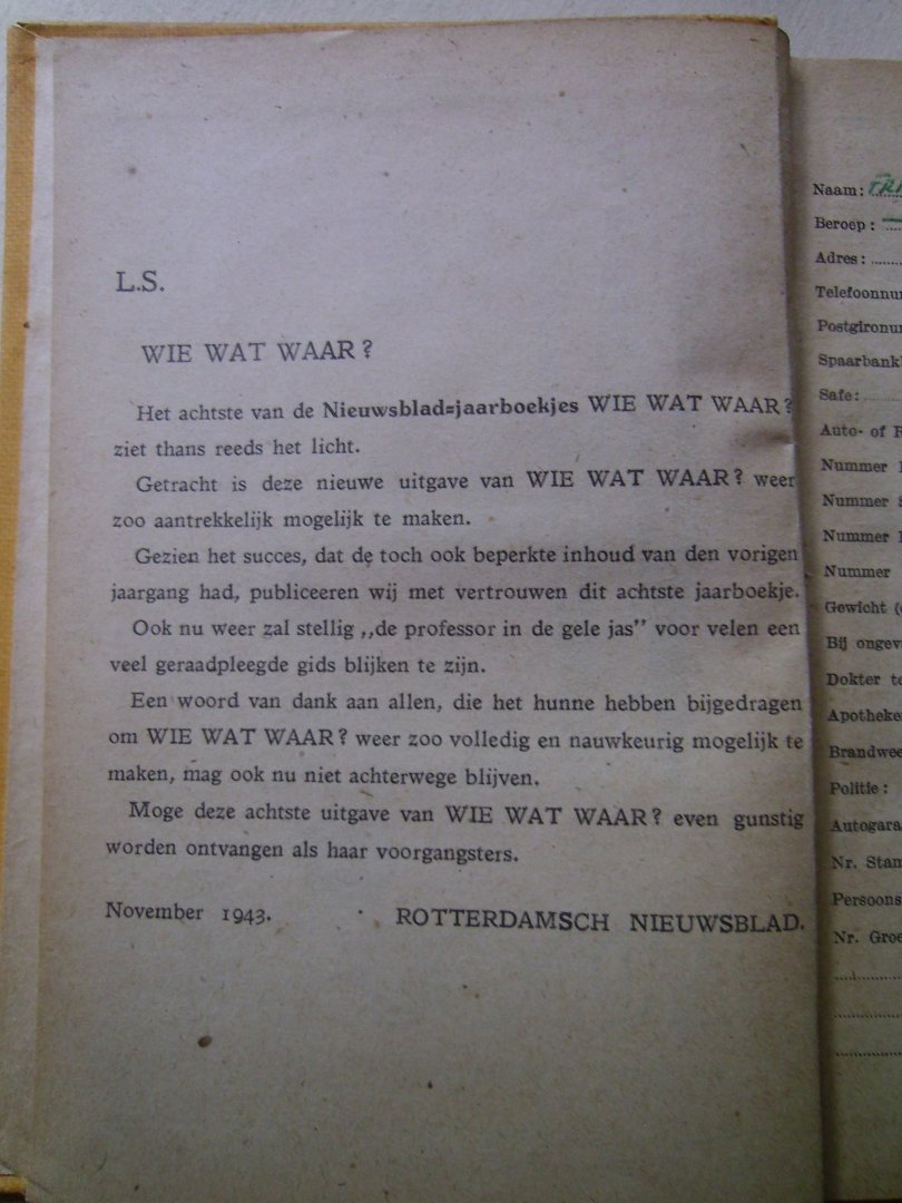 Rotterdamsch nieuwsblad - Wie Wat Waar ? jaarboek 1944 van het Rotterdamsch nieuwsblad