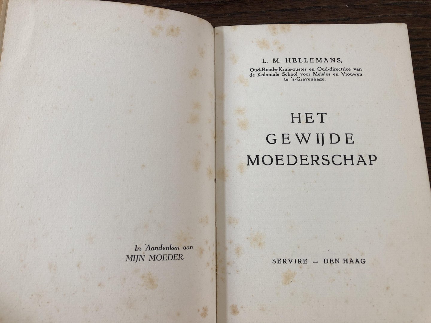 L.M. Hellemans - Het gewijde moederschap