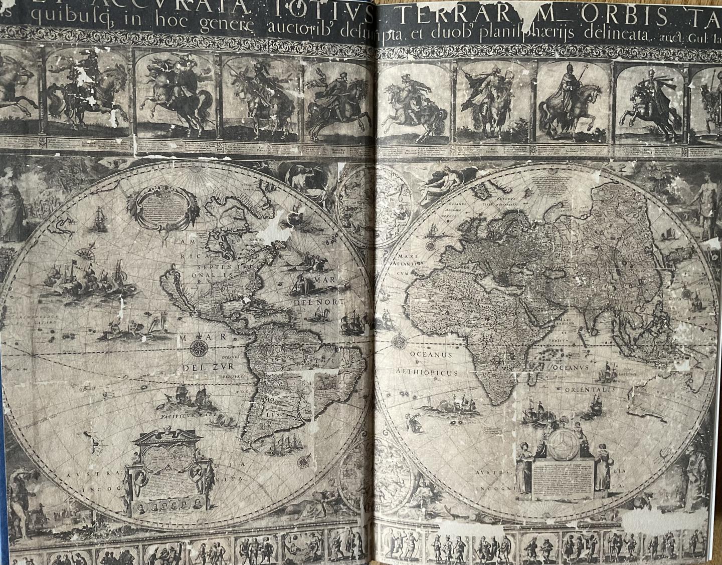 Gelder, Roelof van - Naar het aards paradijs, Het rusteloze leven van Jacob Roggeveen, ontdekker van Paaseiland (1659-1729). (3e druk)