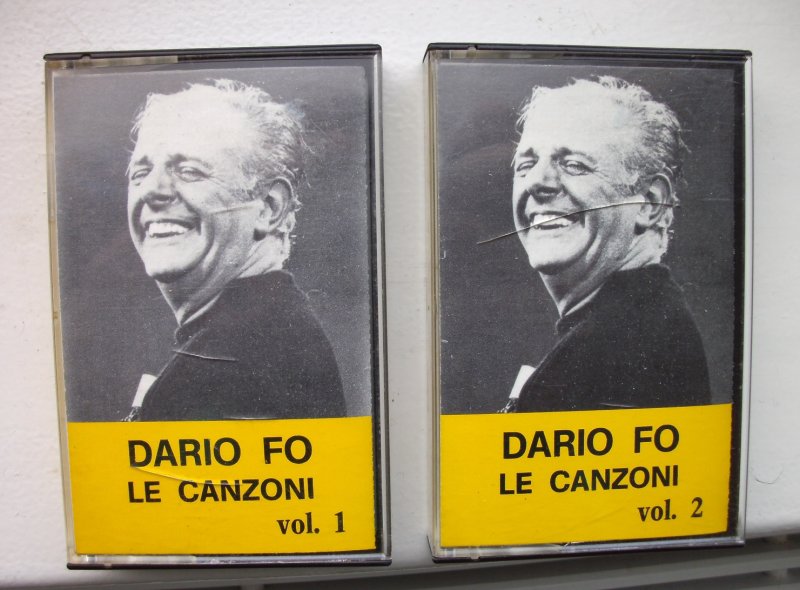 Fo, Dario - Le Canzoni vol.1 en 2 (twee muziekcassettes)