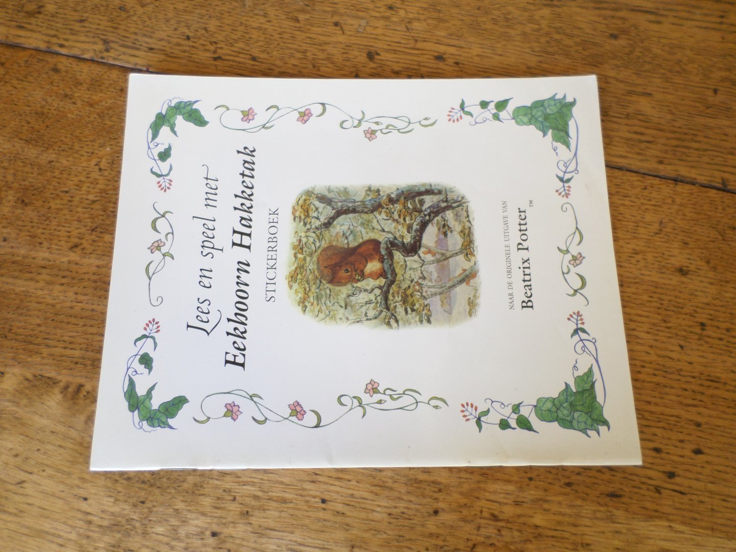 Potter, Beatrix - Lees en speel met Eekhoorn Hakketak (stickerboek)
