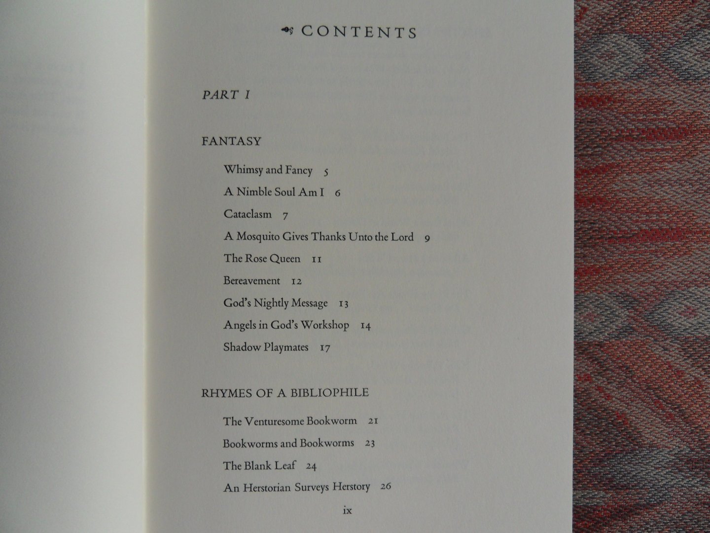 Stillwell, Margaret B. [ GESIGNEERD door de auteur ]. - Rhythm and Rhymes. - The Songs of a Bookworm. [ Genummerd ex. 13 / 50 of the Keepsake edition ].