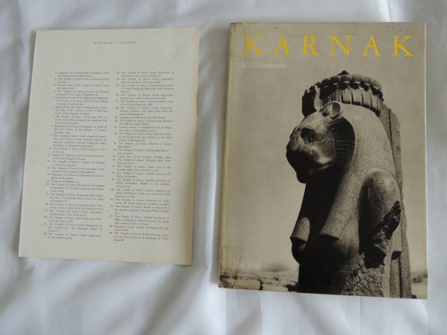Michalowski, Kazimiez and Dziewanowski, Andrzej (photographs) - Karnak. fotoboek in z/w