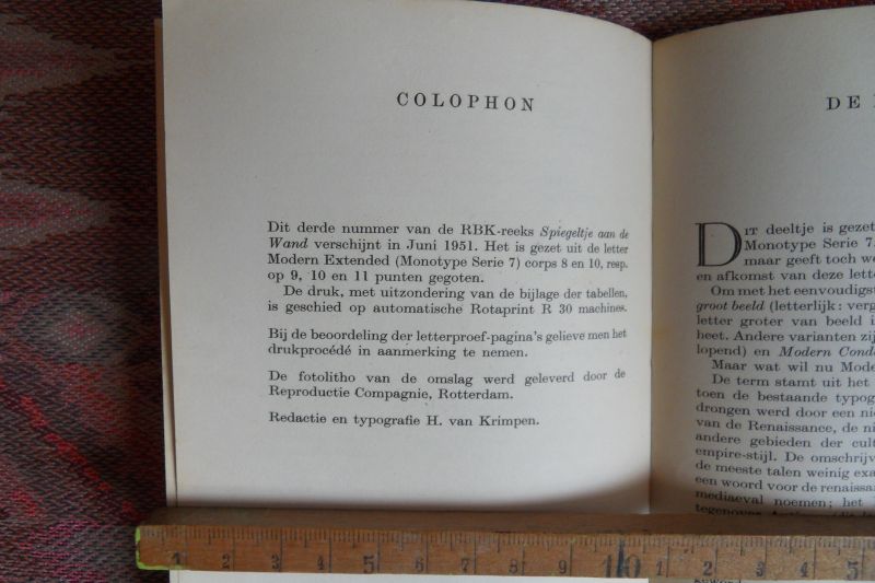 Krimpen, H. van ( redactie en typografie). - Typografische twistappel. - Kruid of Onkruid. - Spiegeltje aan de Wand 3.