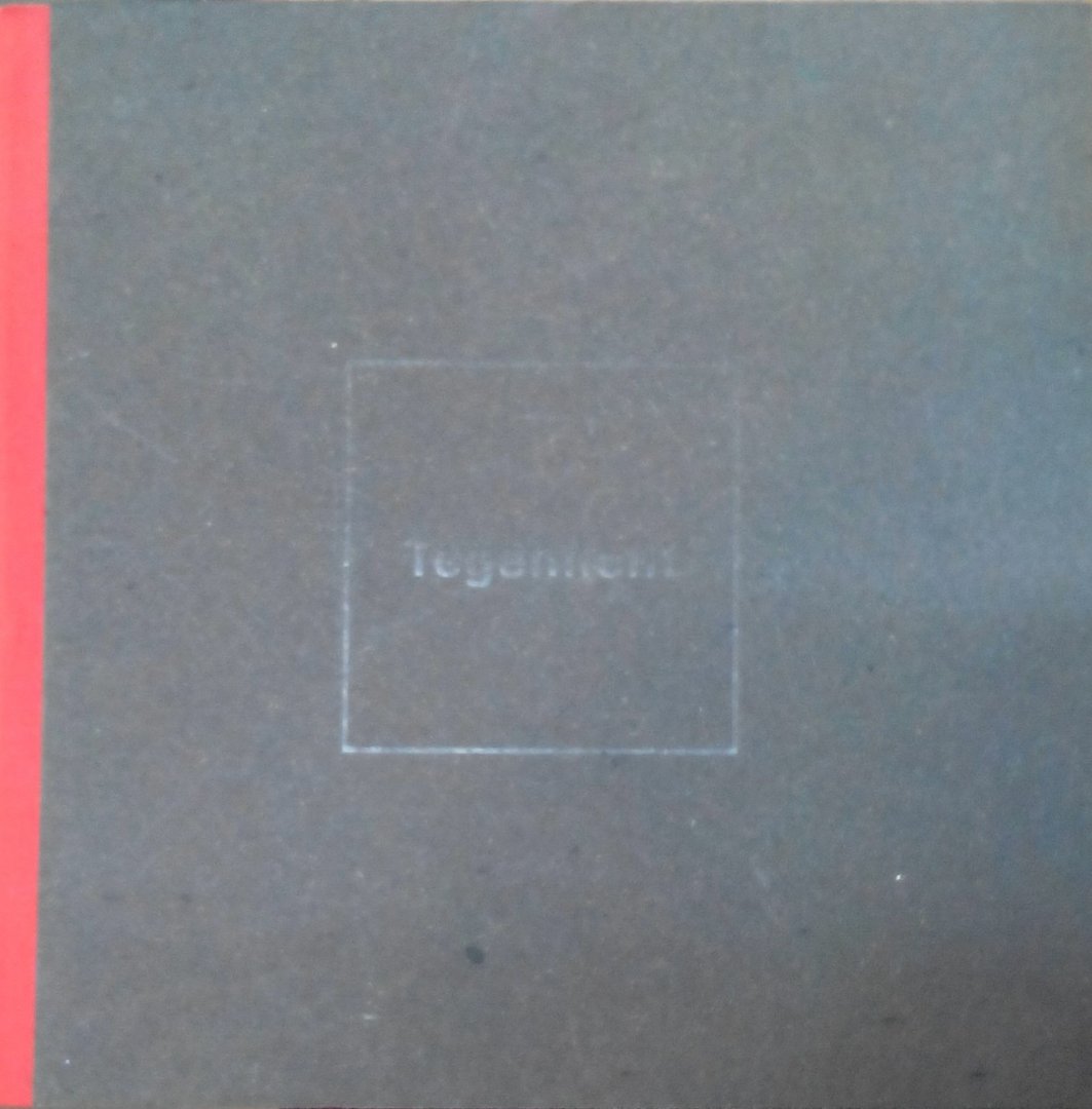 Hoefsmit , Chris . & Sieto Flink . ( Gesigneerd door beide auteurs .) - Gevangen in Tegenlicht . ( De klank van de schittering, reflecties van woorden . Een lichtbundel ) Met een beperkte Oplaag van 800 exemplaren . Rijkelijk geillustreerd met vele fotoopnames .