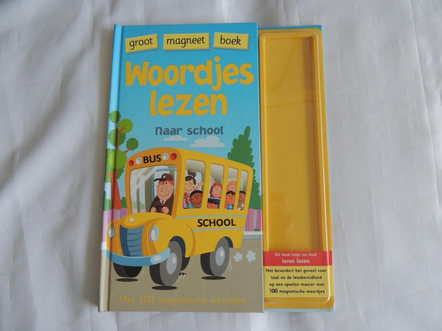 Mortelmans - woordjes lezen naar school - groot magneet boek - met 100 magnetische woordjes