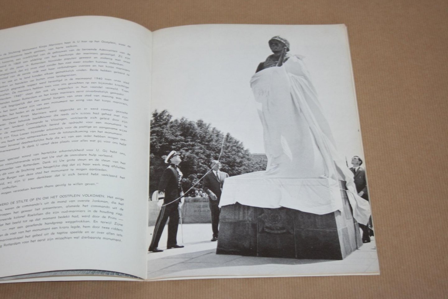 W.C. Lemaire - De marinier van Rotterdam is terug op het Oostplein  -  5 juli 1963